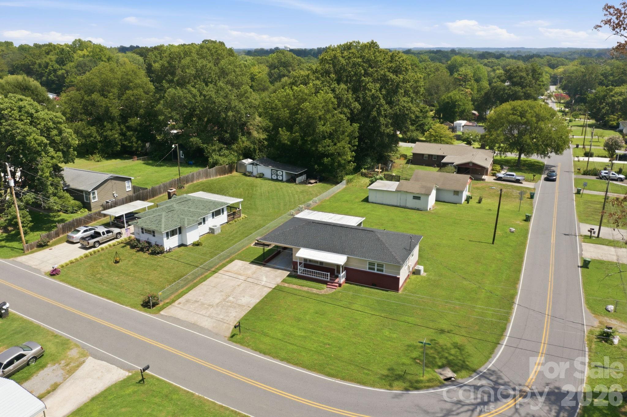 100 Abernathy Street — Mount Holly