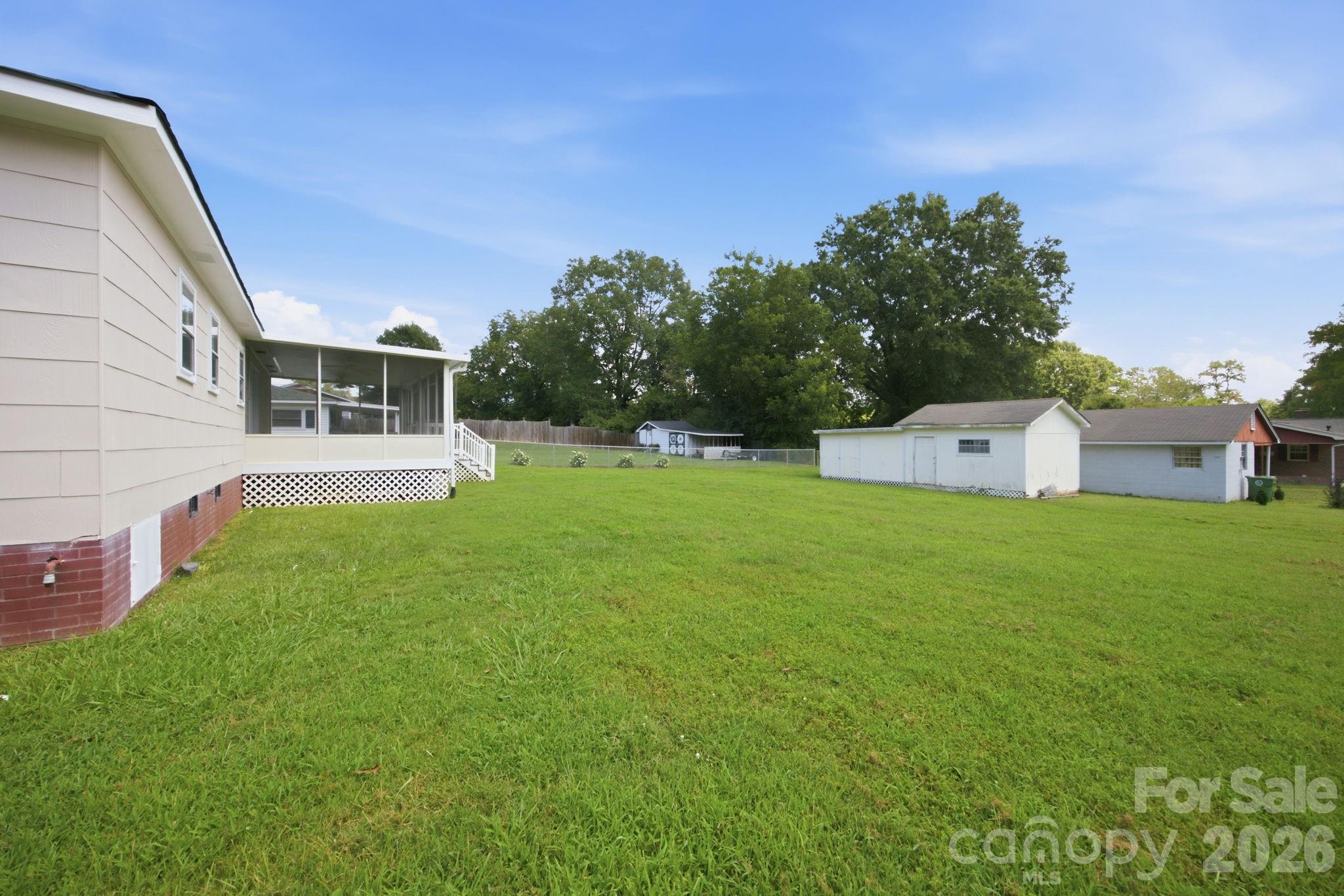 100 Abernathy Street — Mount Holly