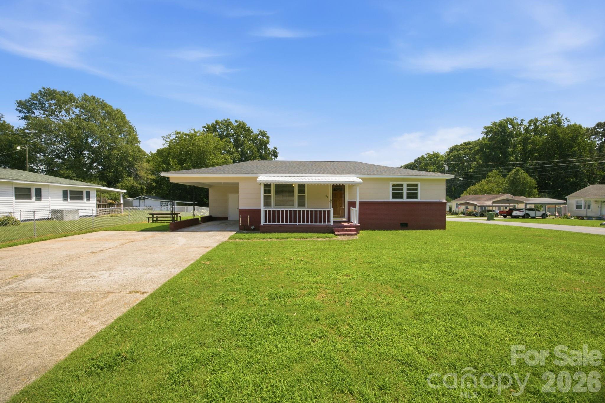 100 Abernathy Street — Mount Holly