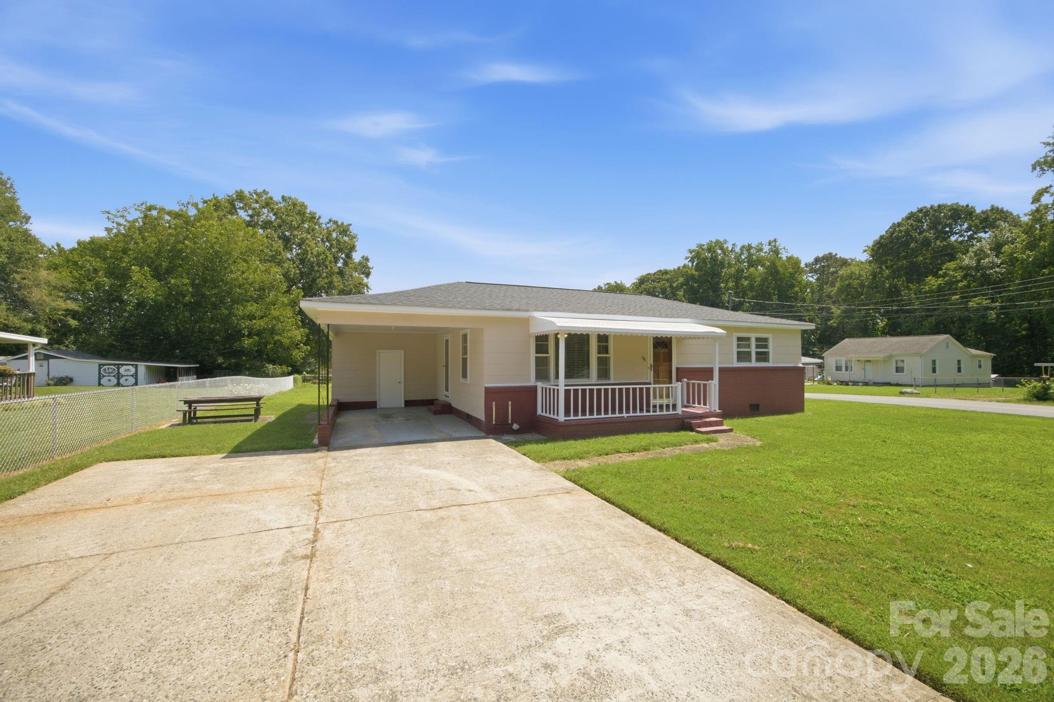 100 Abernathy Street — Mount Holly