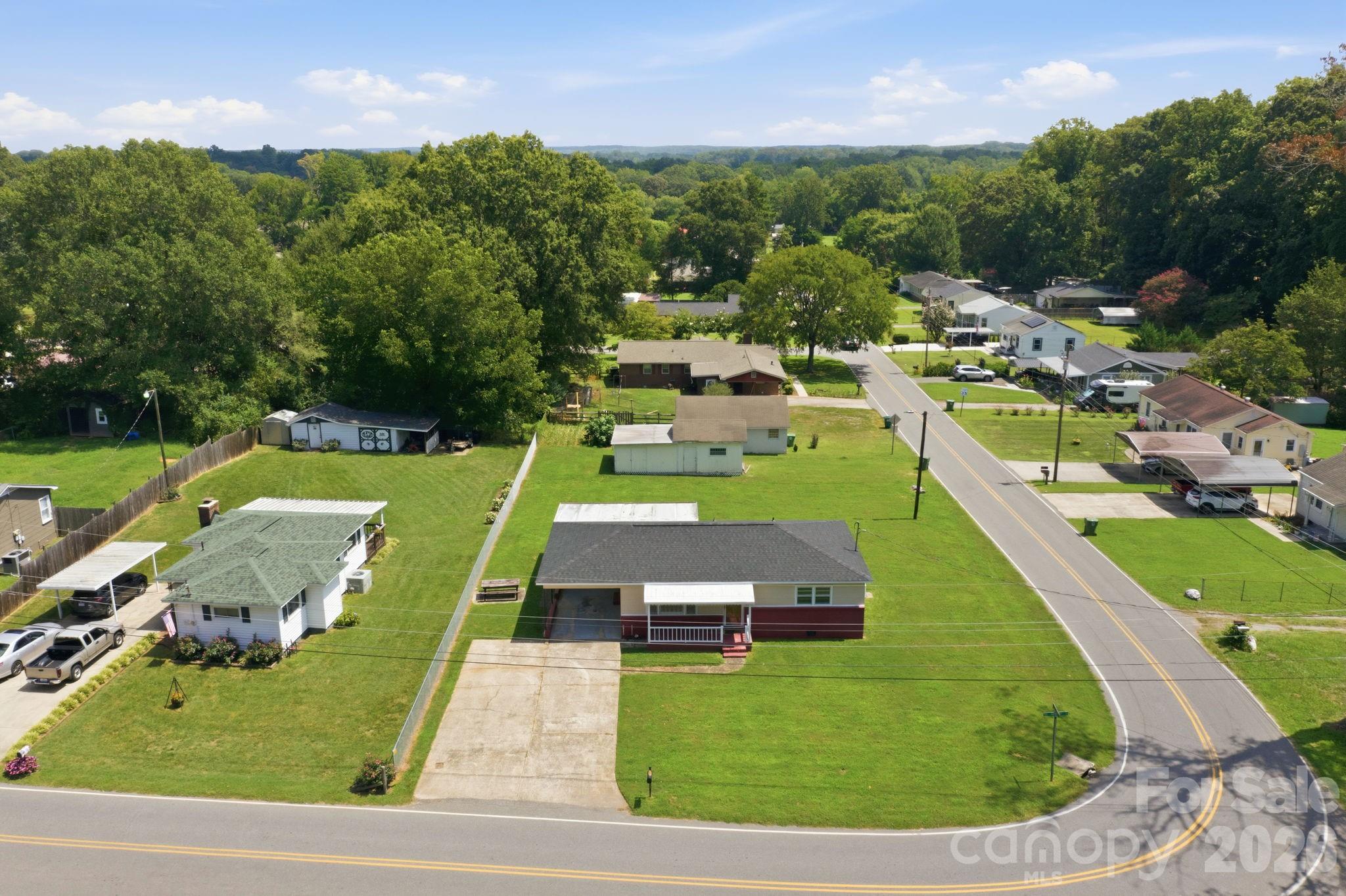 100 Abernathy Street — Mount Holly