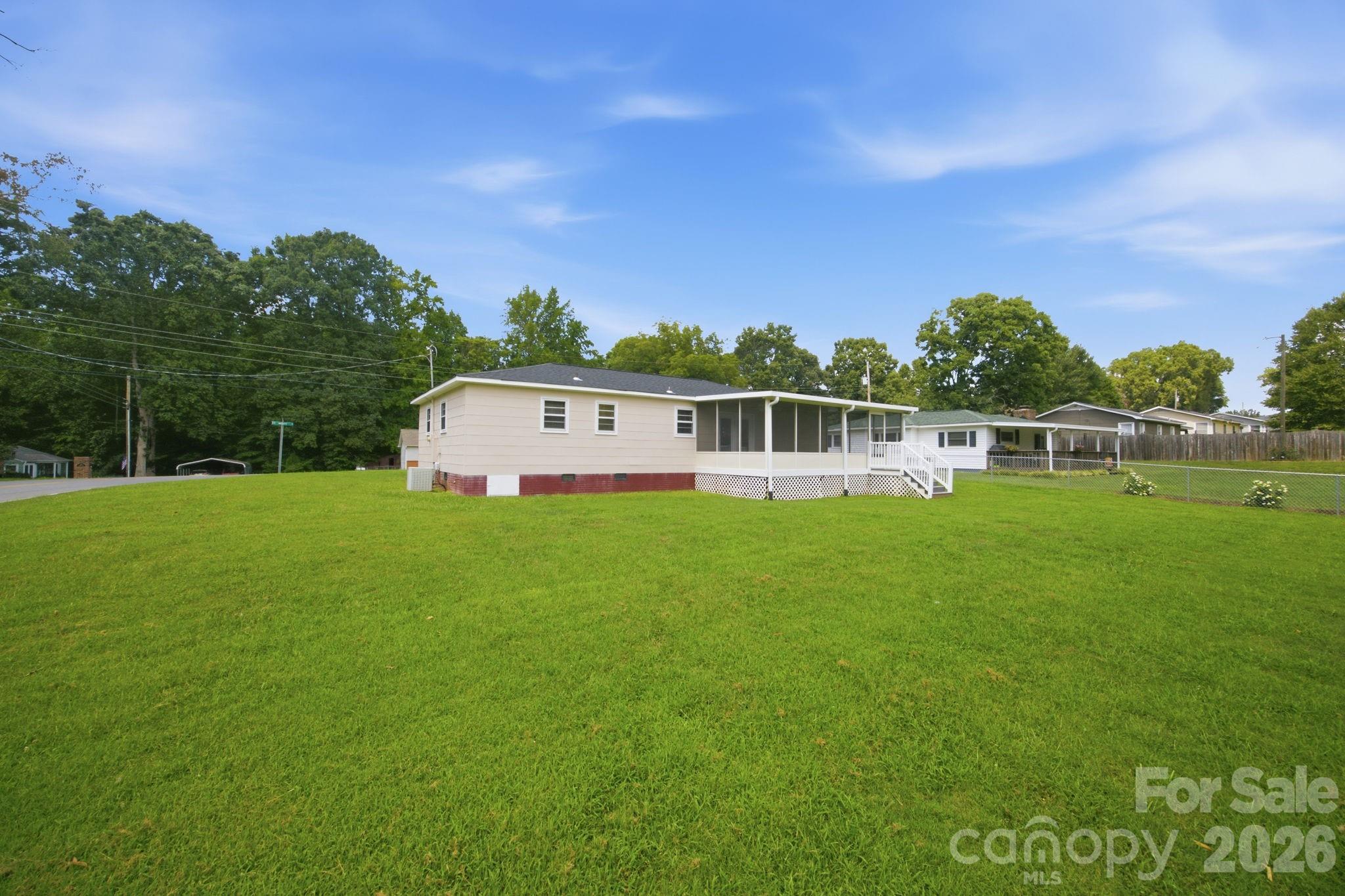 100 Abernathy Street — Mount Holly