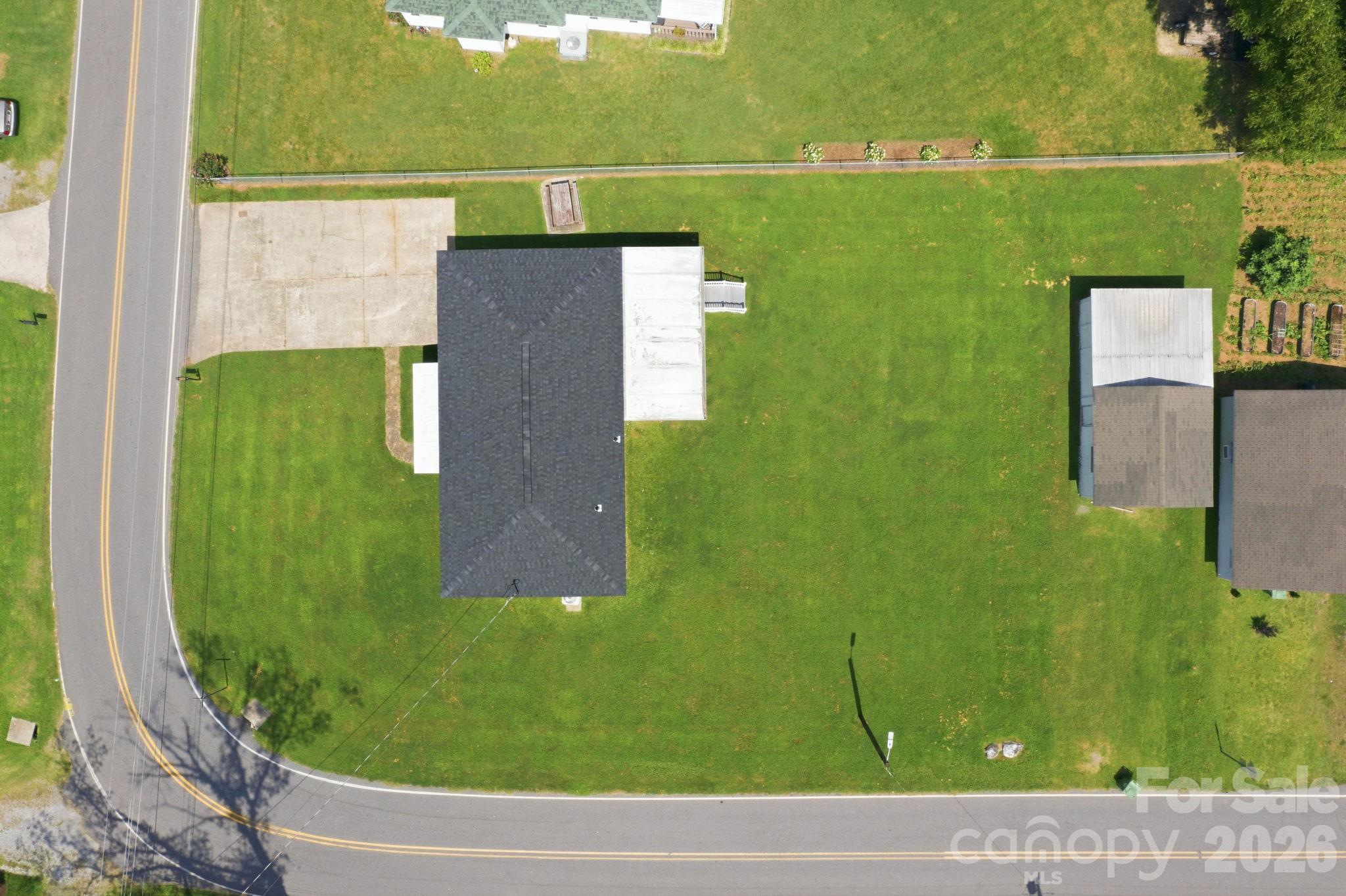 100 Abernathy Street — Mount Holly