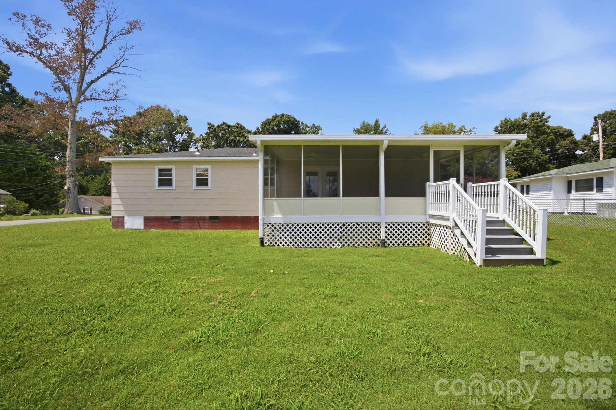 100 Abernathy Street — Mount Holly