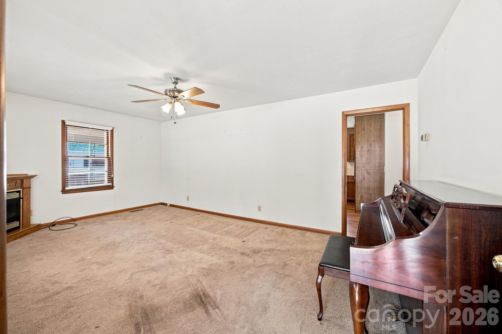100 Abernathy Street — Mount Holly