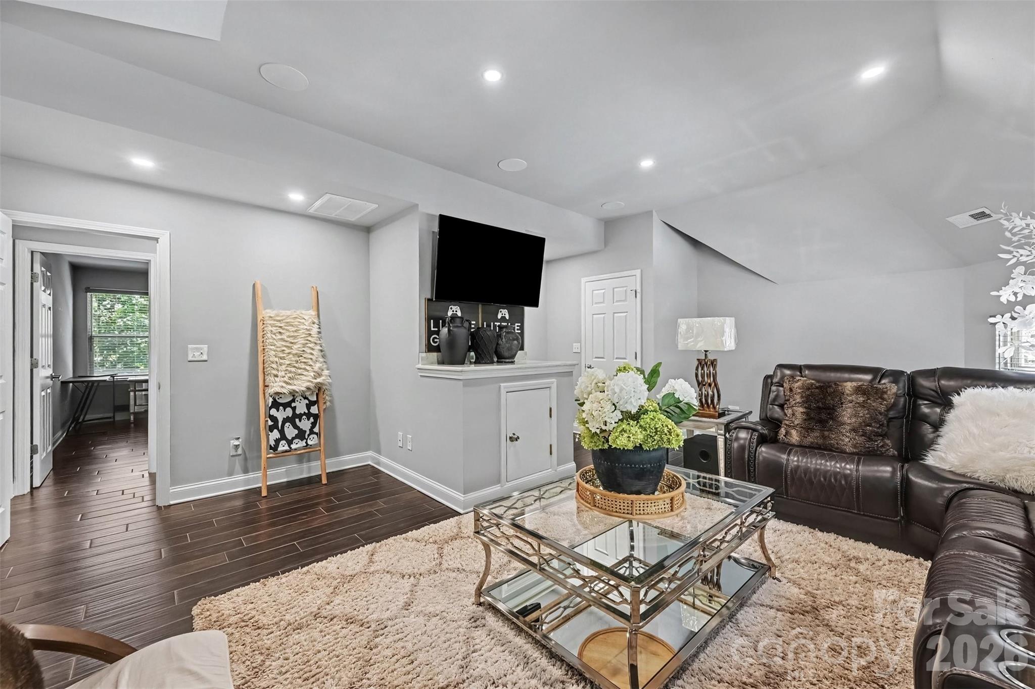 14832 Brighton Place — Charlotte