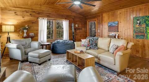 398 Locust Drive — Maggie Valley