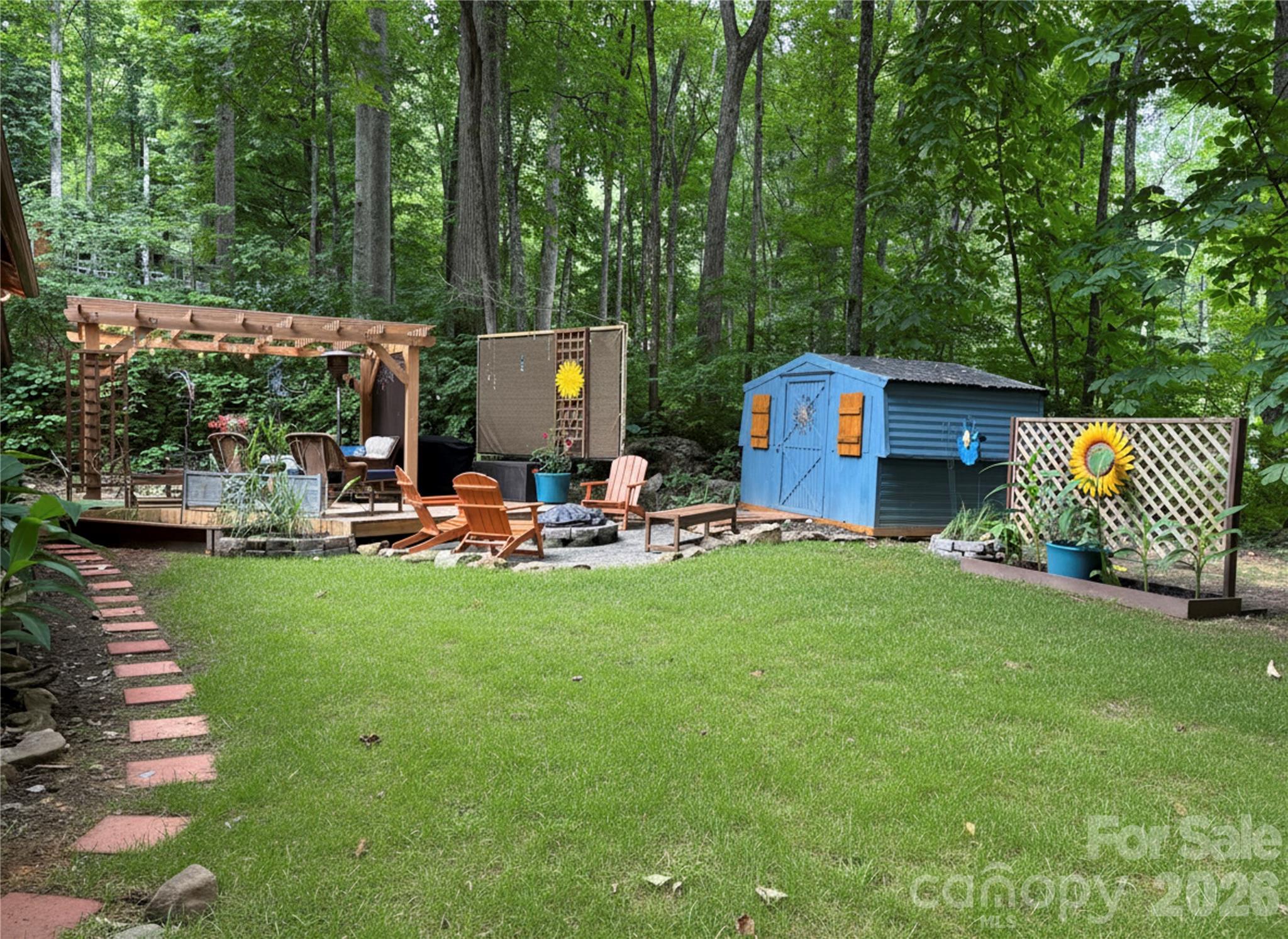 398 Locust Drive — Maggie Valley