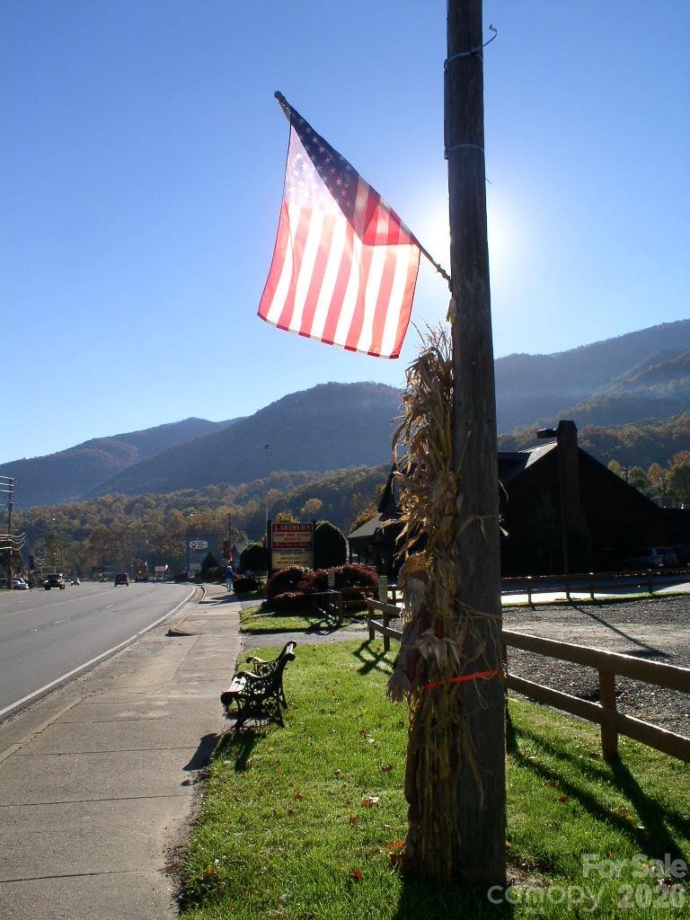 398 Locust Drive — Maggie Valley