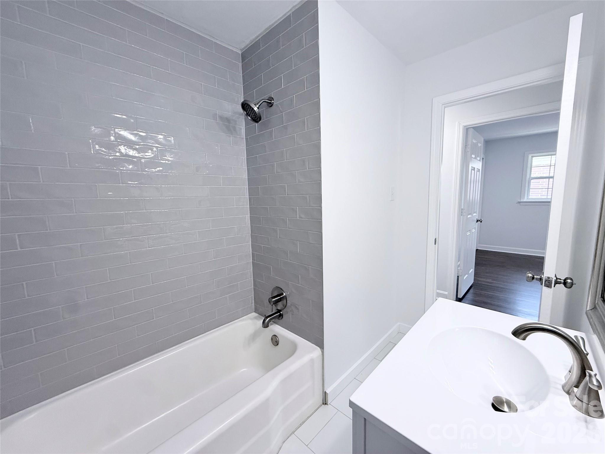 1507 W Horah Street — Salisbury