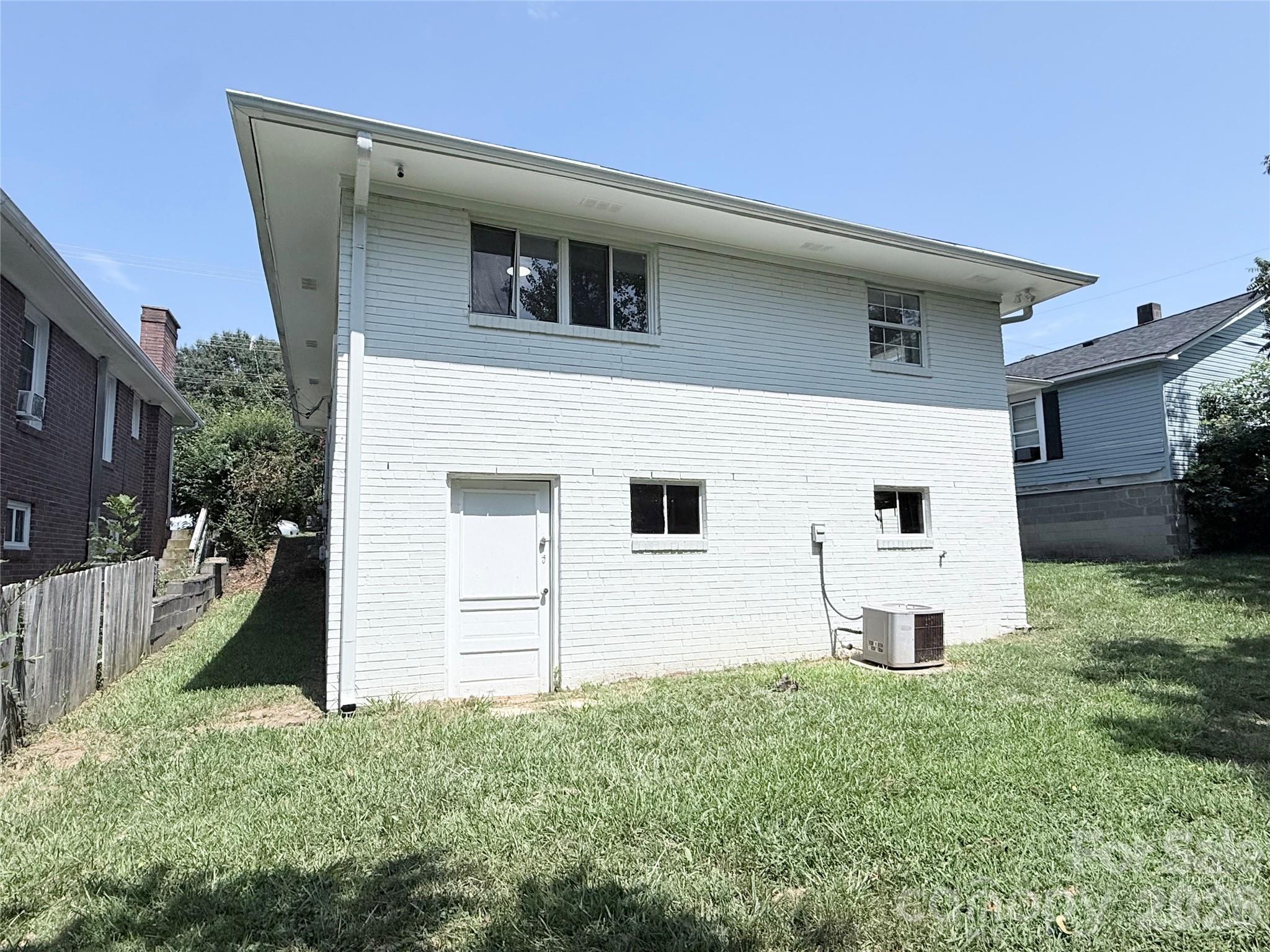 1507 W Horah Street — Salisbury