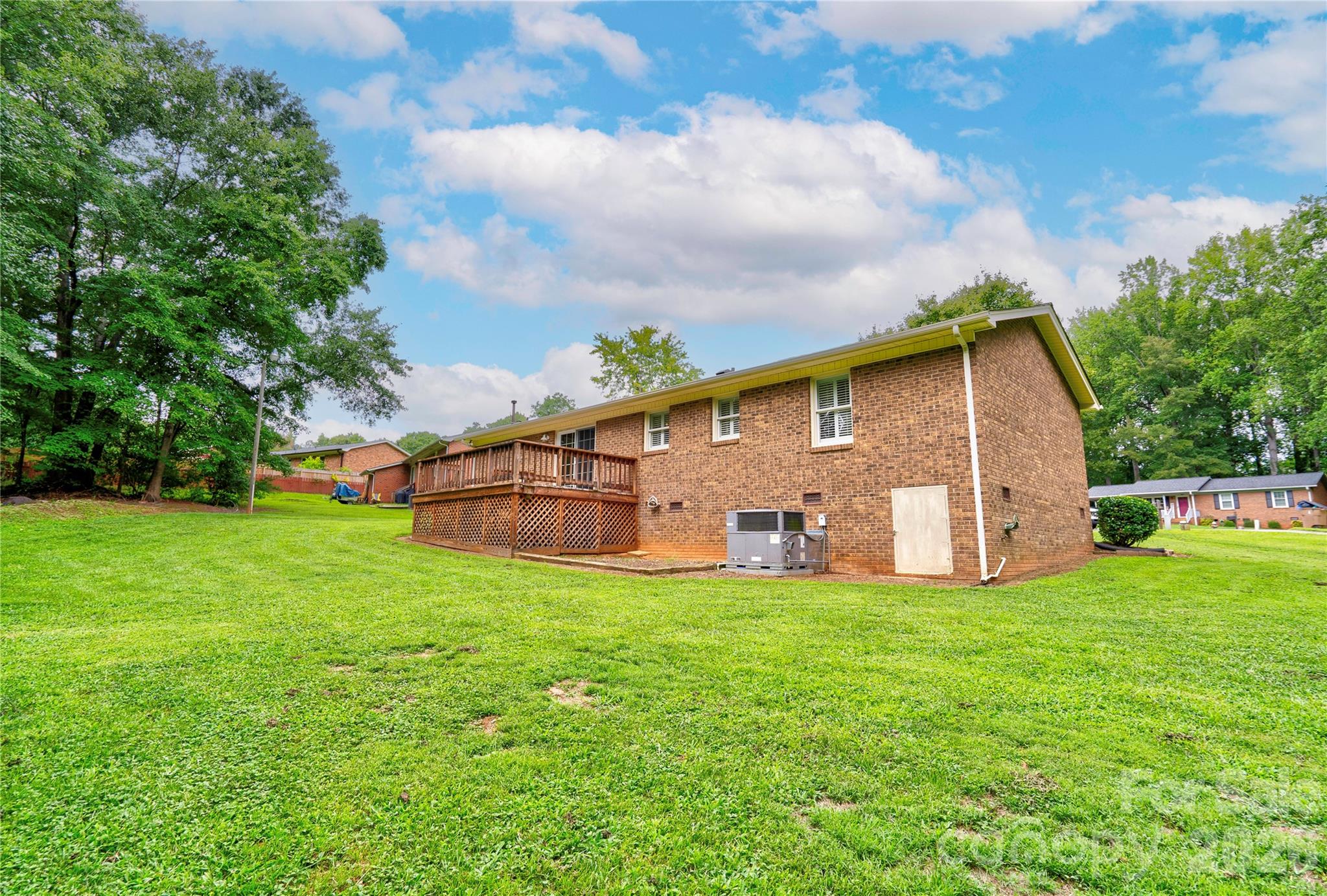 609 Blythe Street — Shelby