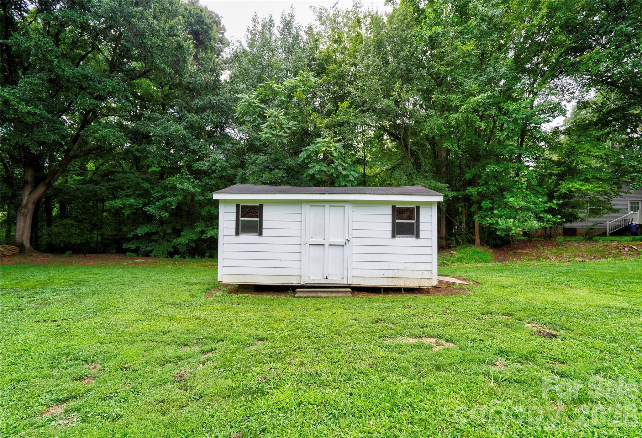 609 Blythe Street — Shelby