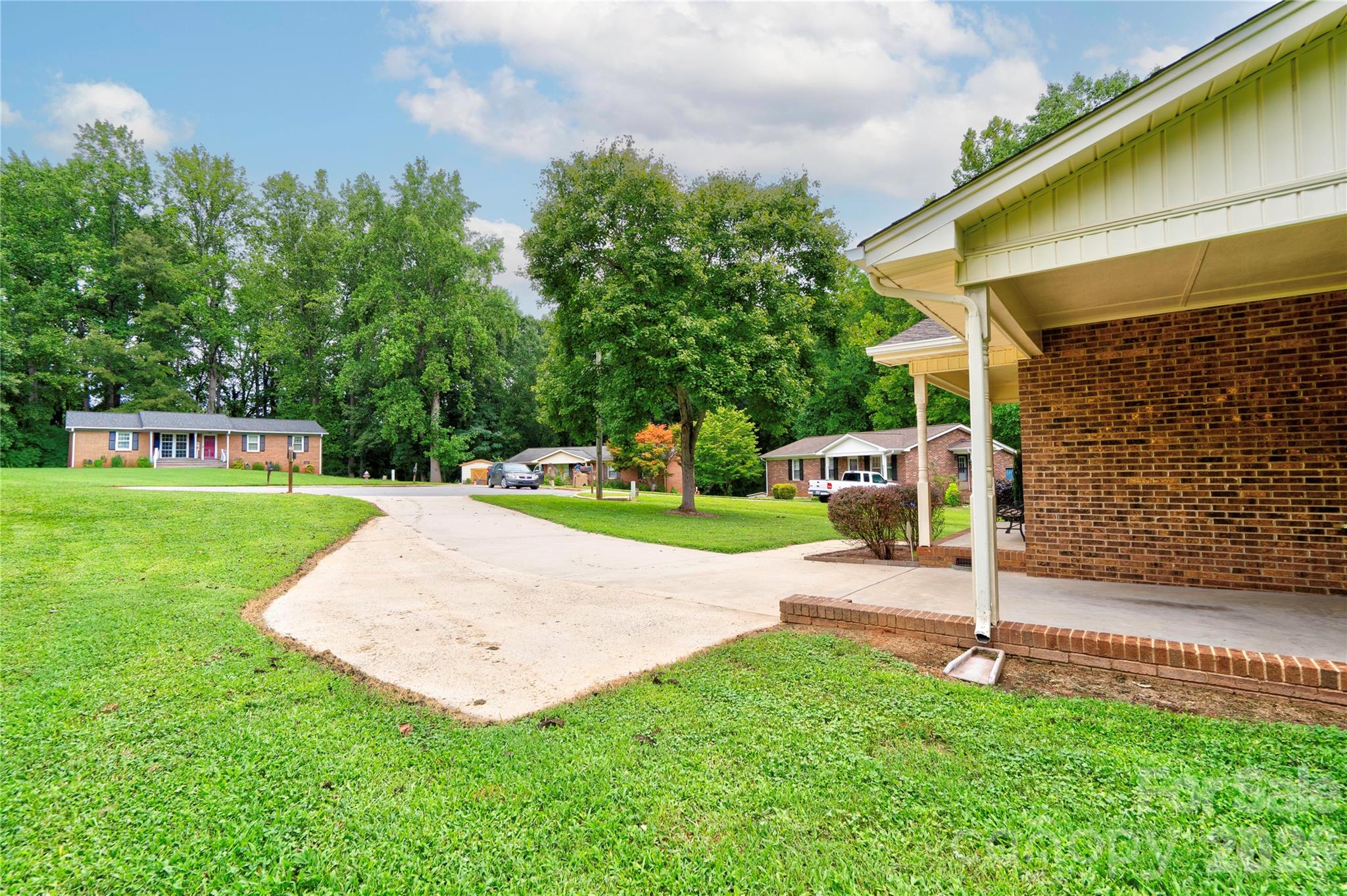 609 Blythe Street — Shelby