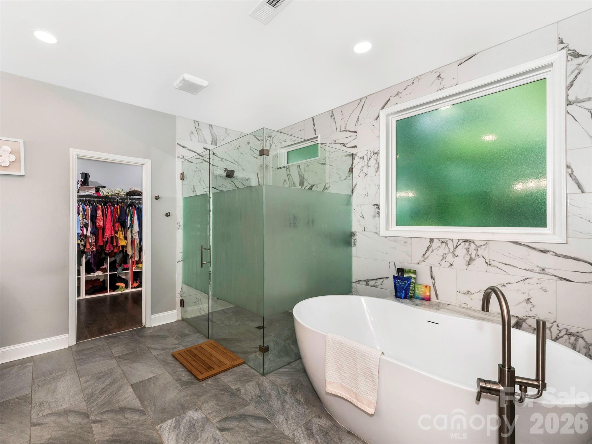 5600 Crown Hill Drive — Mint Hill