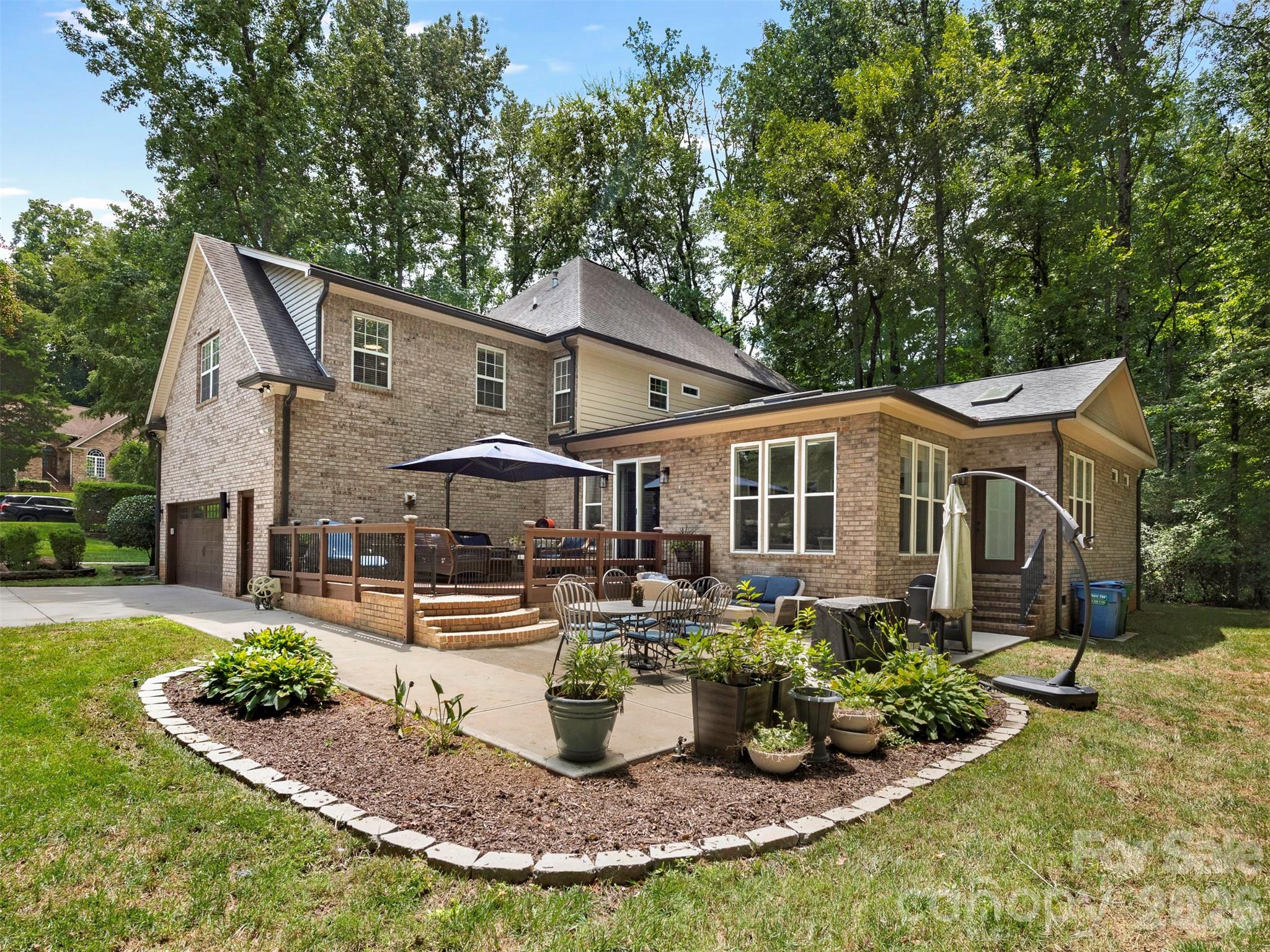 5600 Crown Hill Drive — Mint Hill