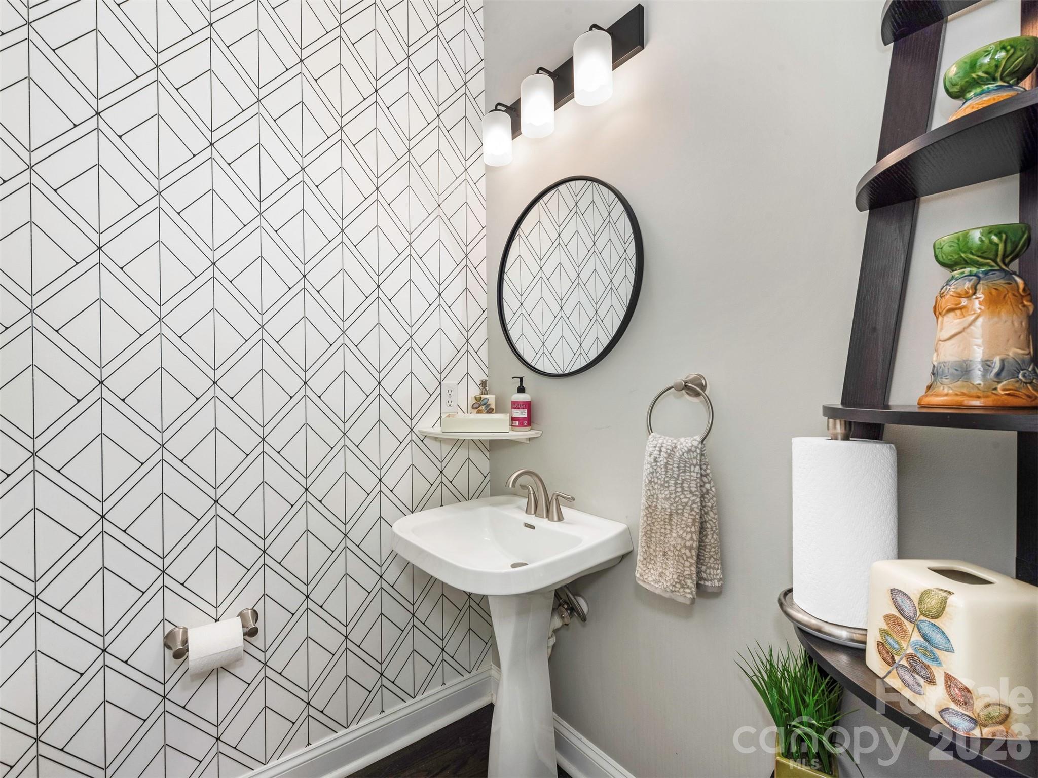 5600 Crown Hill Drive — Mint Hill