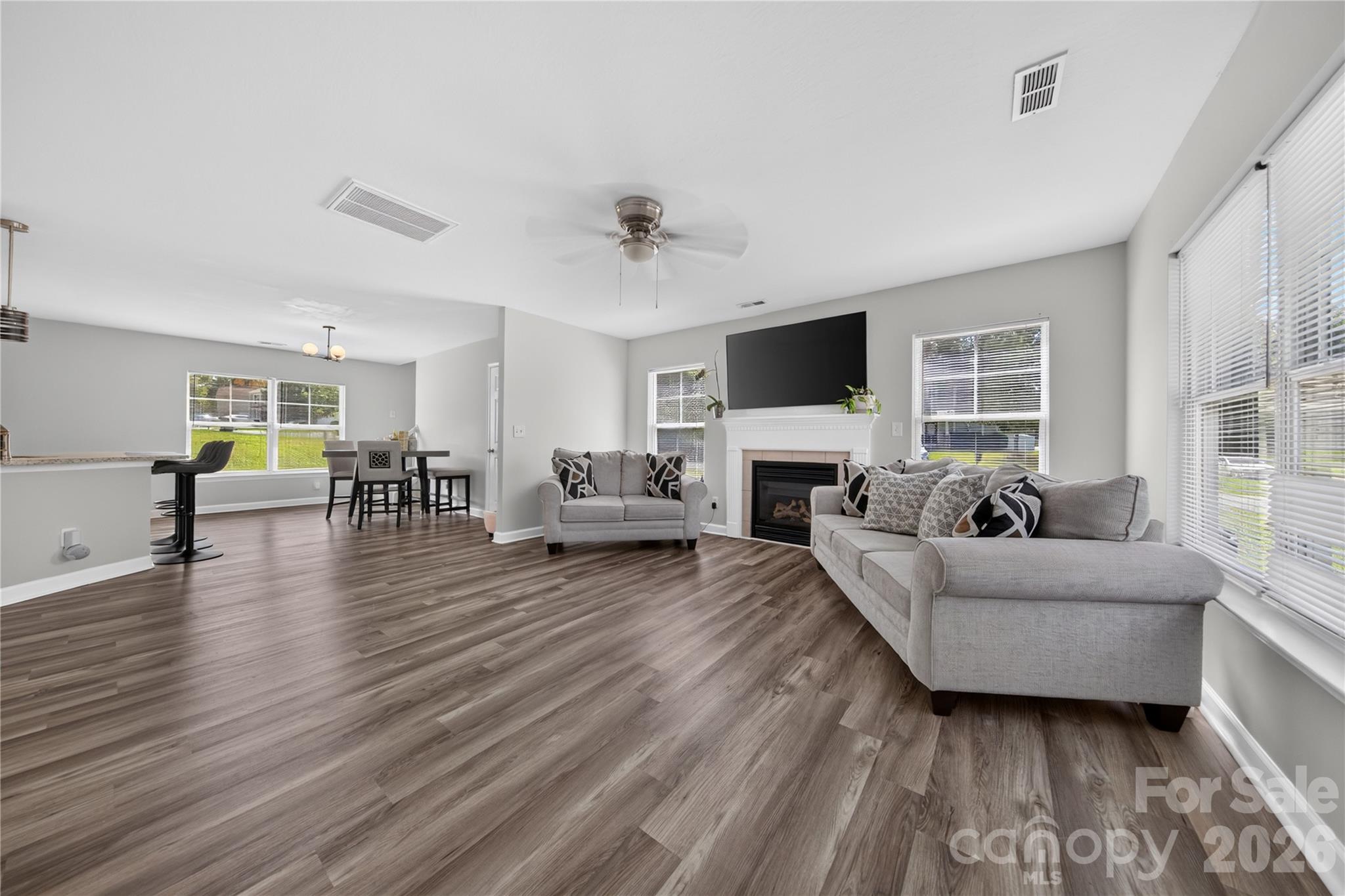 2047 Sonoma Valley Drive — Charlotte