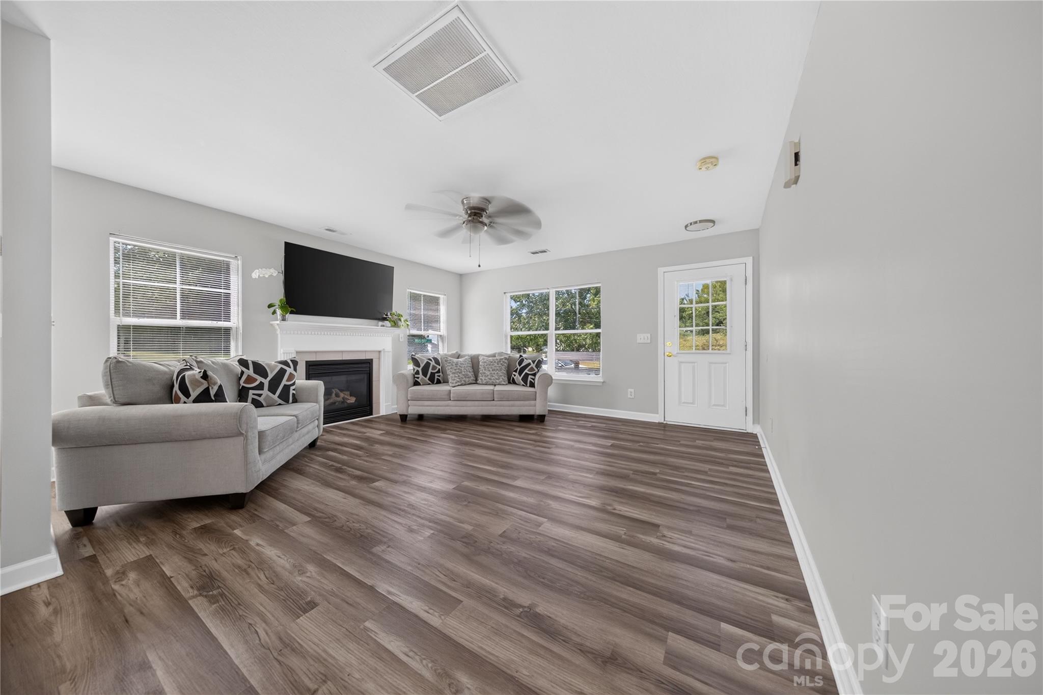 2047 Sonoma Valley Drive — Charlotte