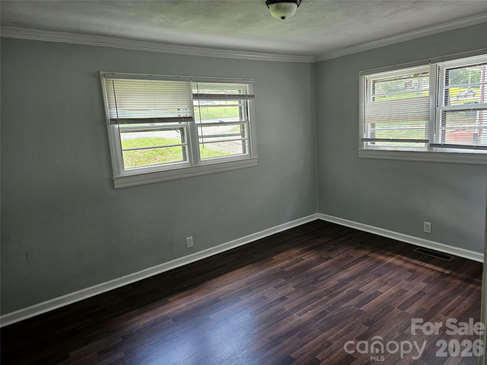 840 W Garrison Boulevard — Gastonia