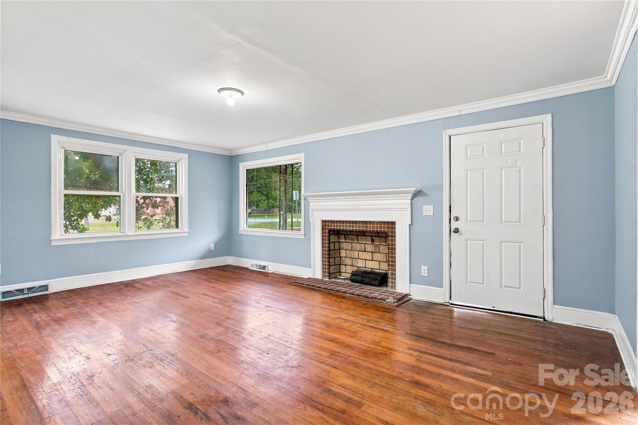 290 Airport Road — Rockingham