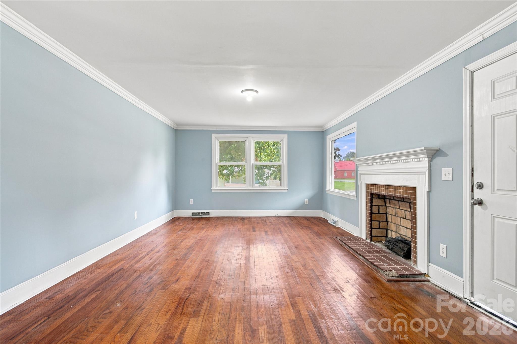 290 Airport Road — Rockingham