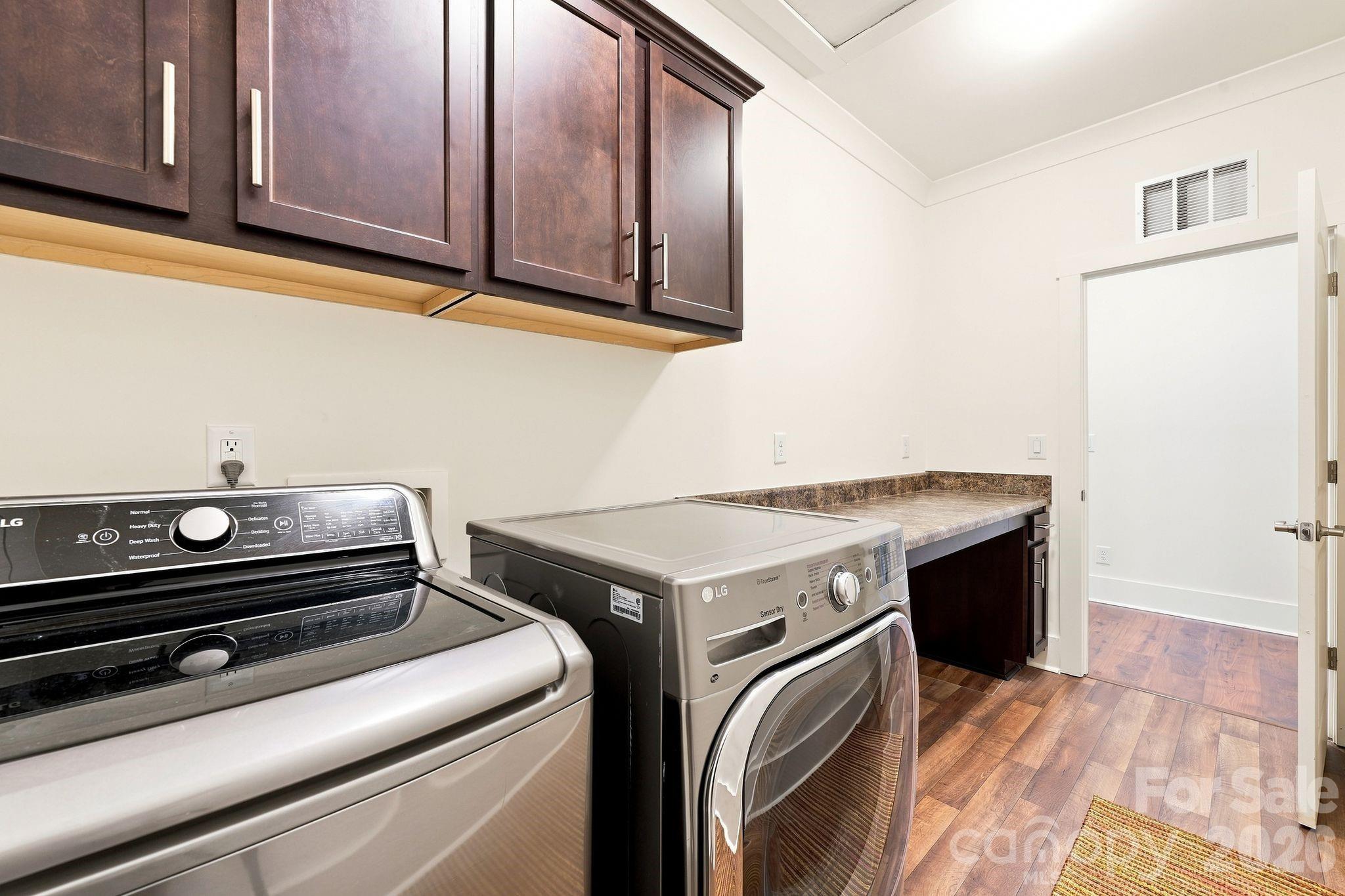 1310 Bershire Lane #L13 — Charlotte