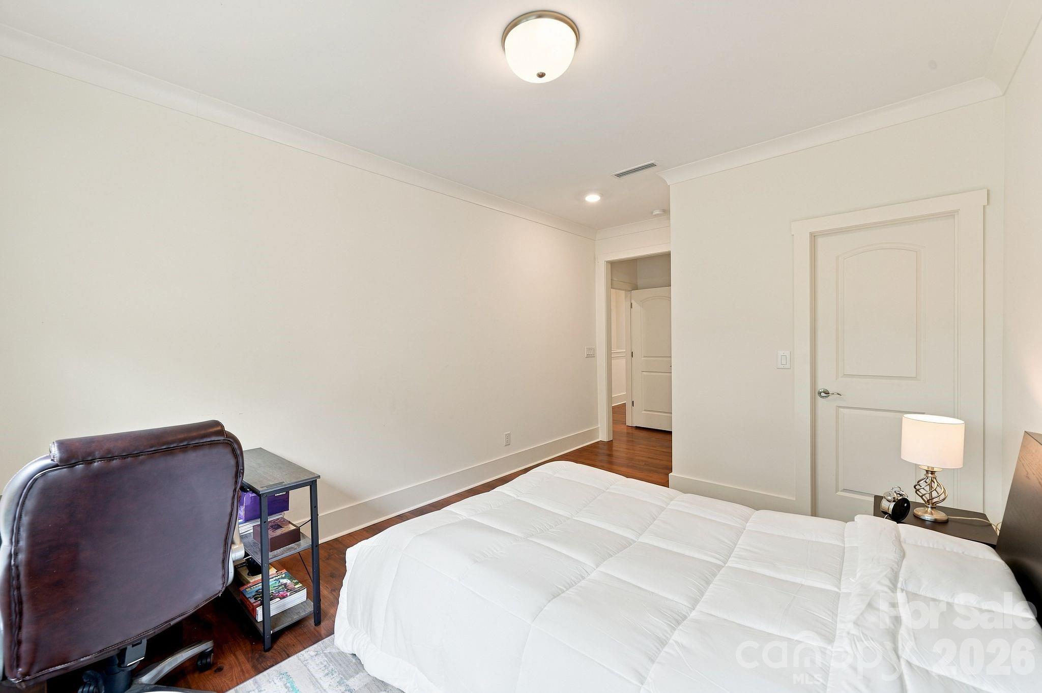 1310 Bershire Lane #L13 — Charlotte