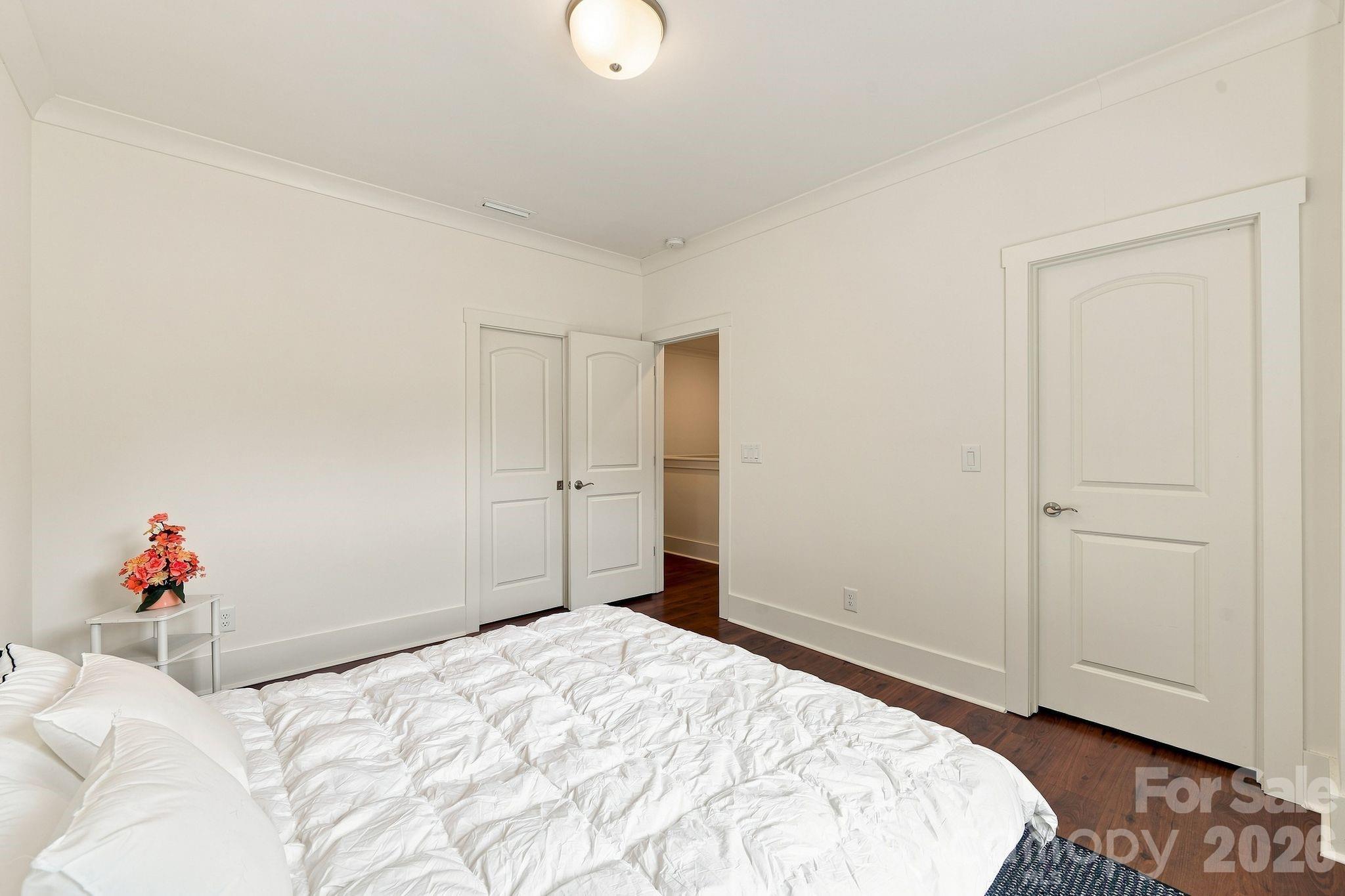 1310 Bershire Lane #L13 — Charlotte
