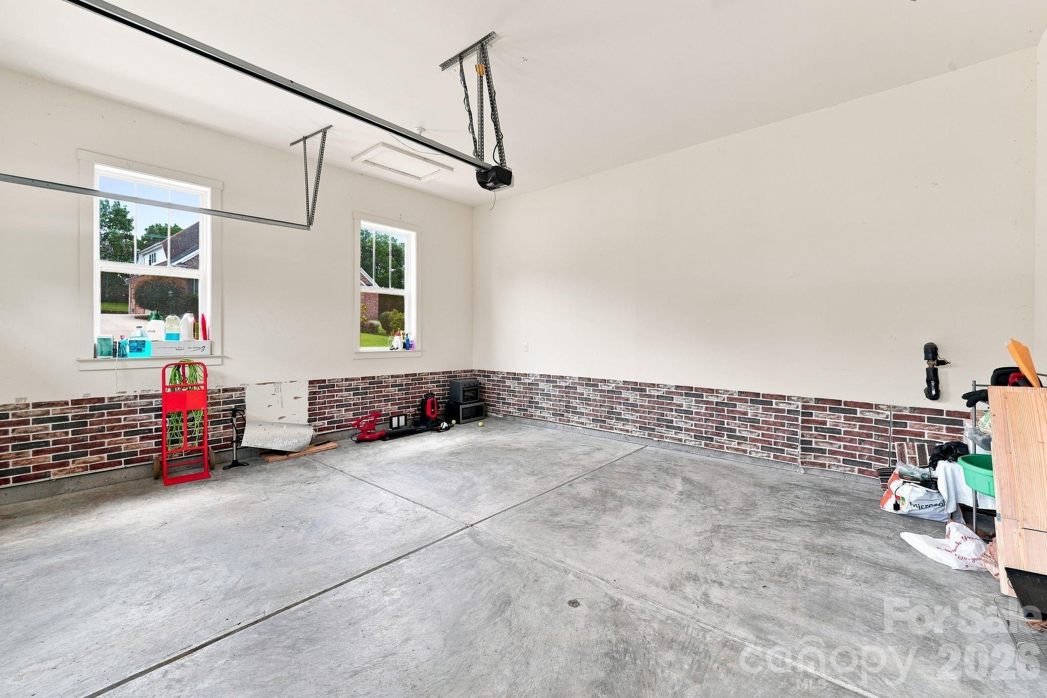 1310 Bershire Lane #L13 — Charlotte