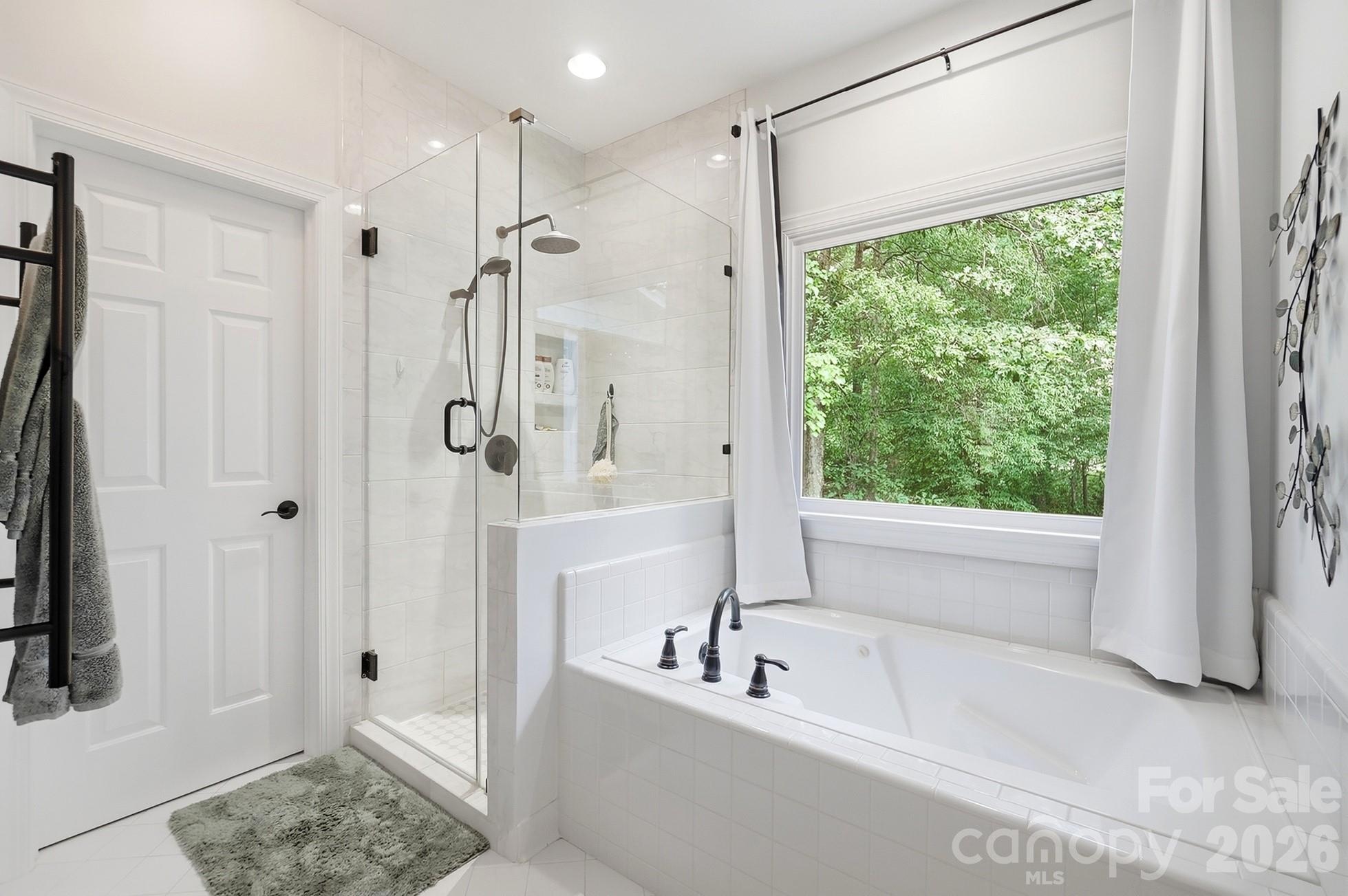 1006 Waterview Lane — Monroe