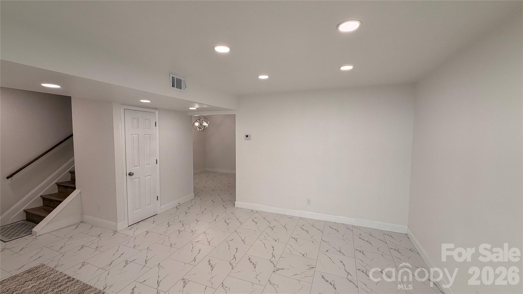 7107 Stonington Lane — Charlotte