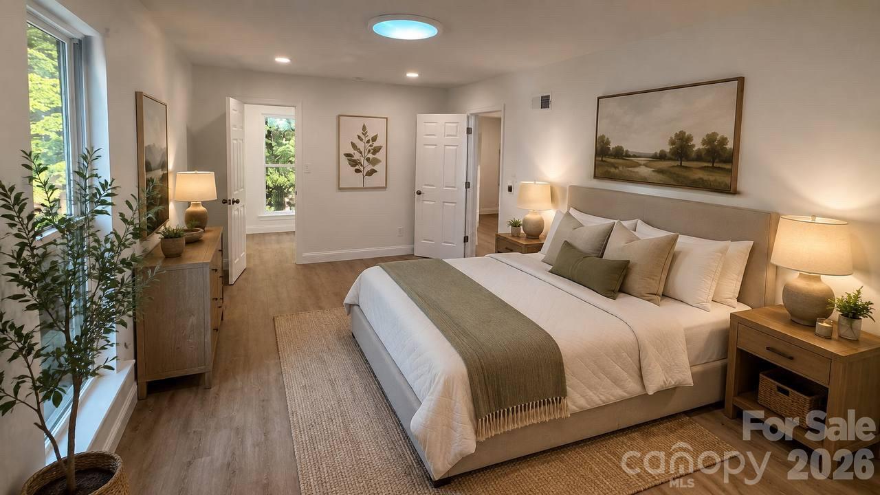 7107 Stonington Lane — Charlotte