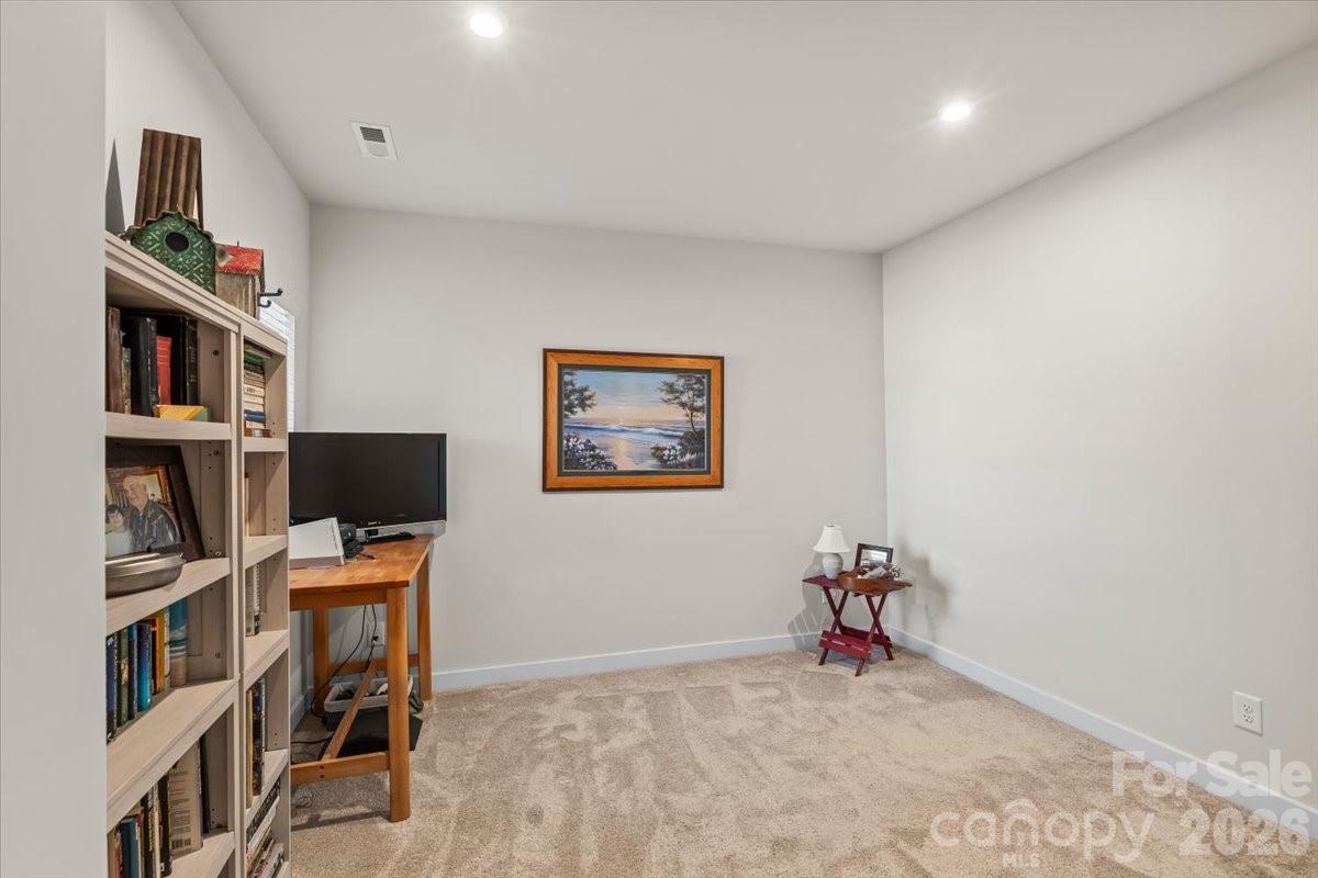 606 Crudent Road — Tega Cay