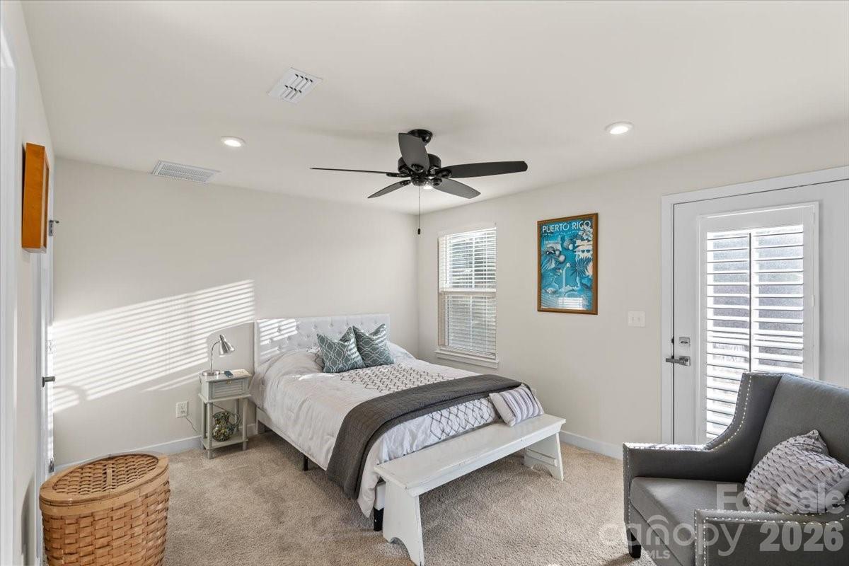 606 Crudent Road — Tega Cay