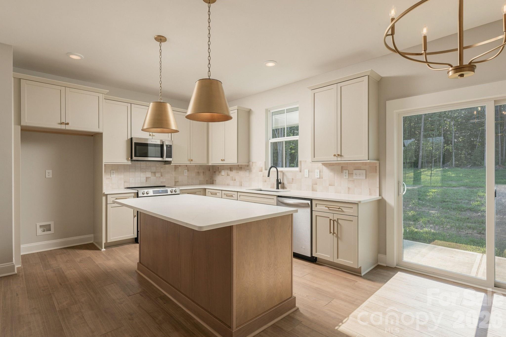 2263 Lee Lawing Road — Lincolnton