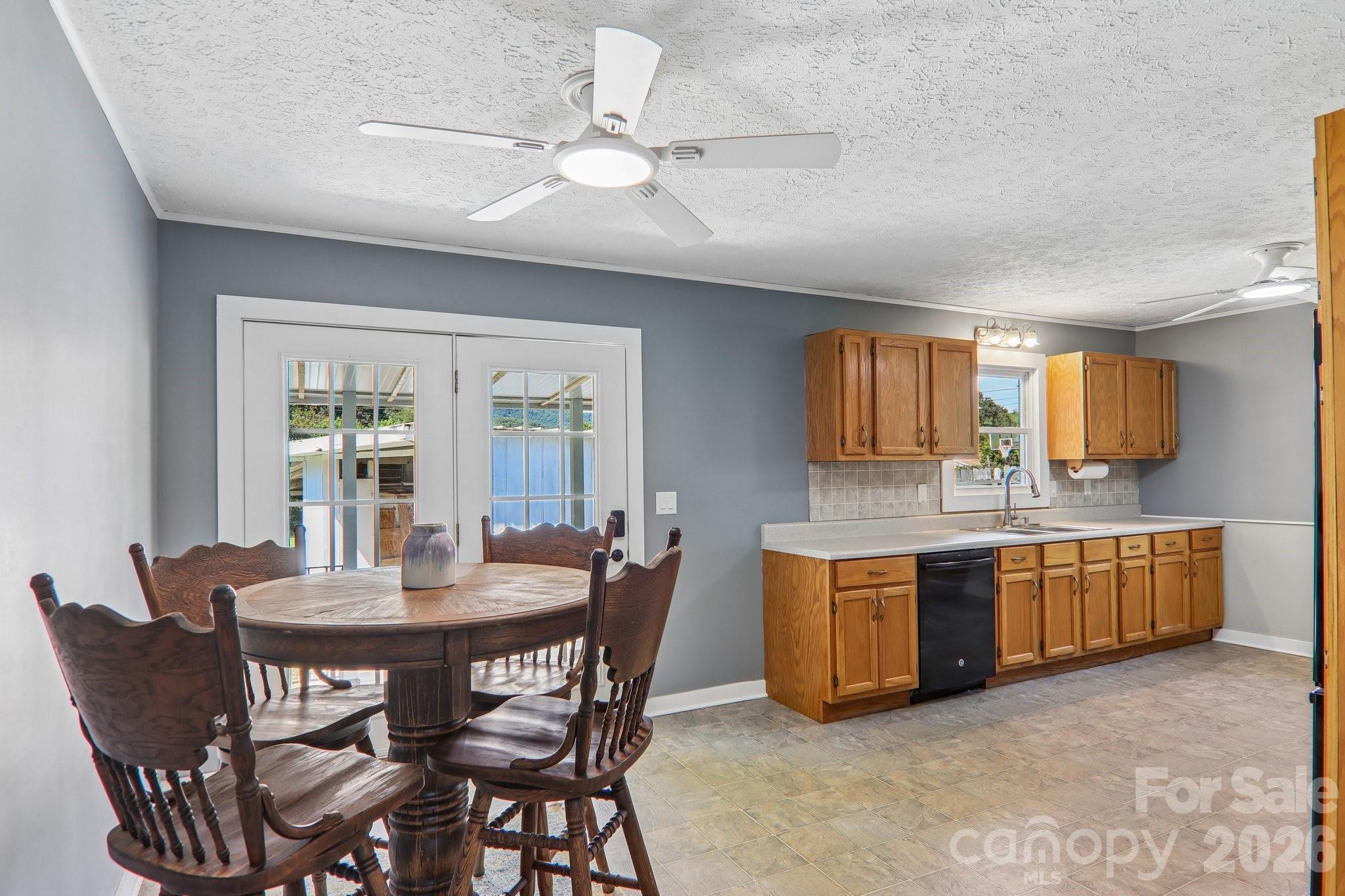 120 Sonoma Road — Waynesville