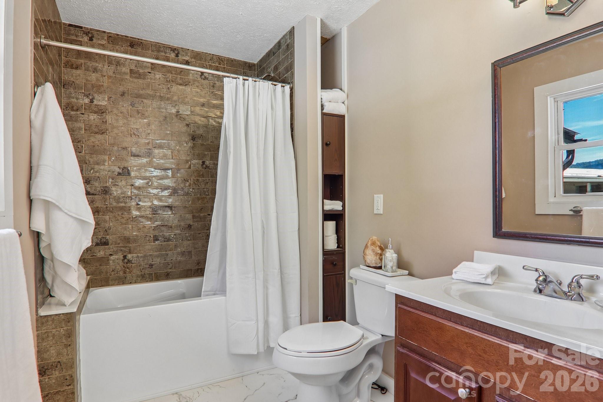 120 Sonoma Road — Waynesville