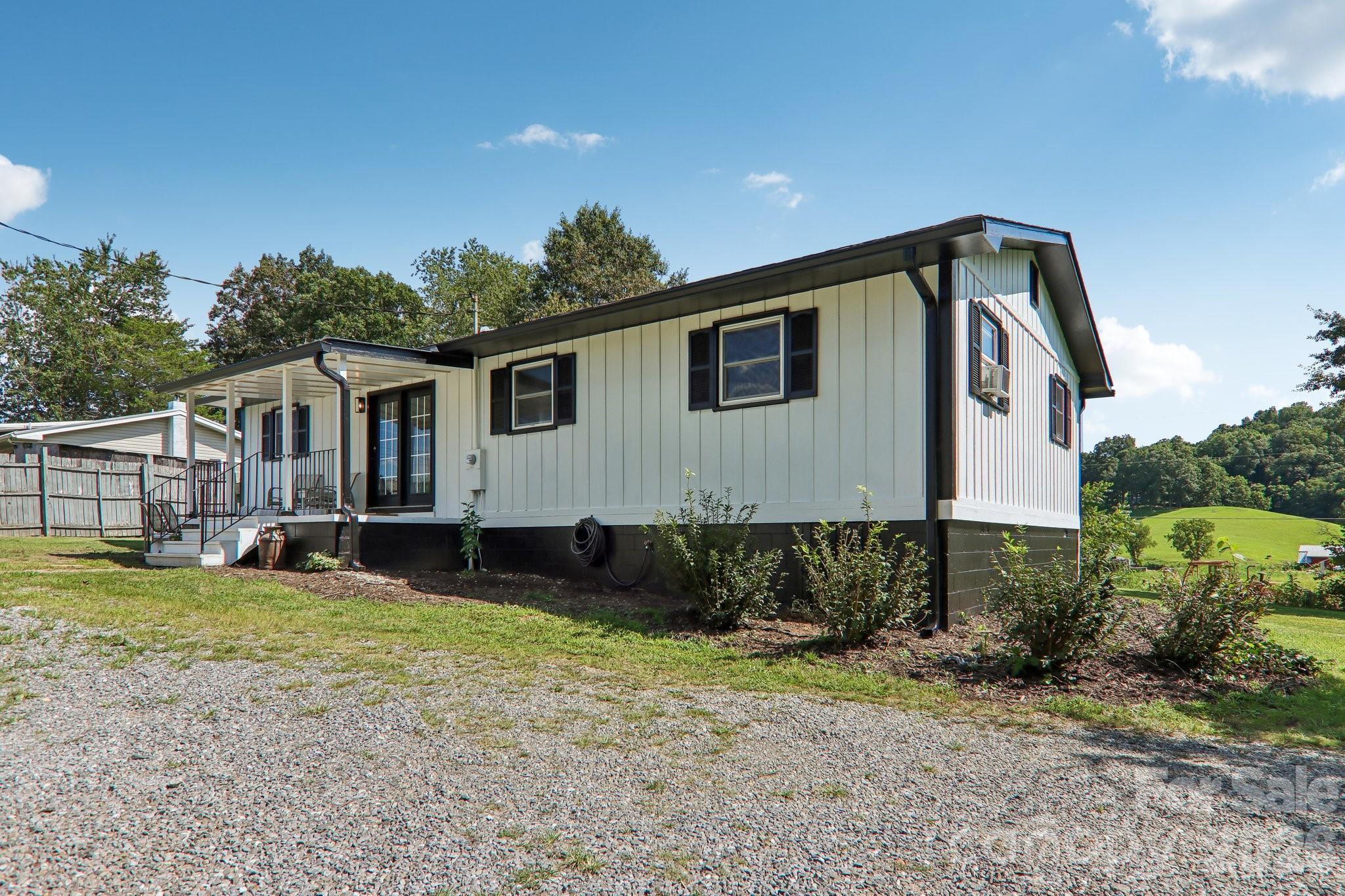 120 Sonoma Road — Waynesville