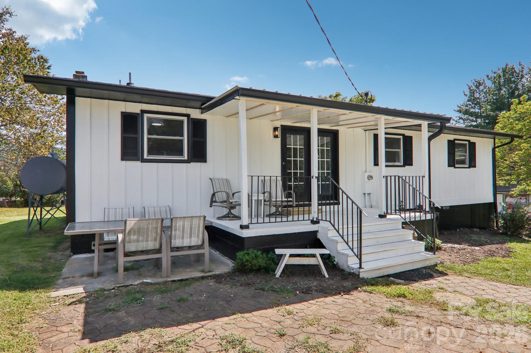 120 Sonoma Road — Waynesville