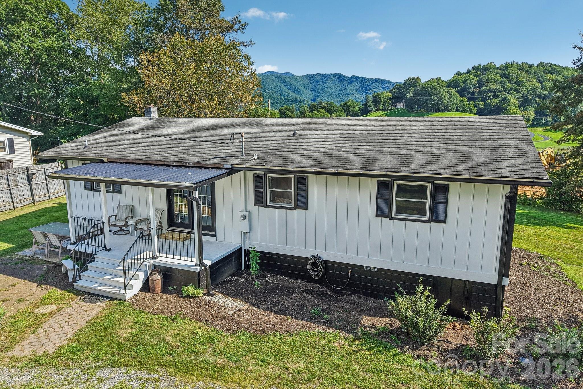 120 Sonoma Road — Waynesville