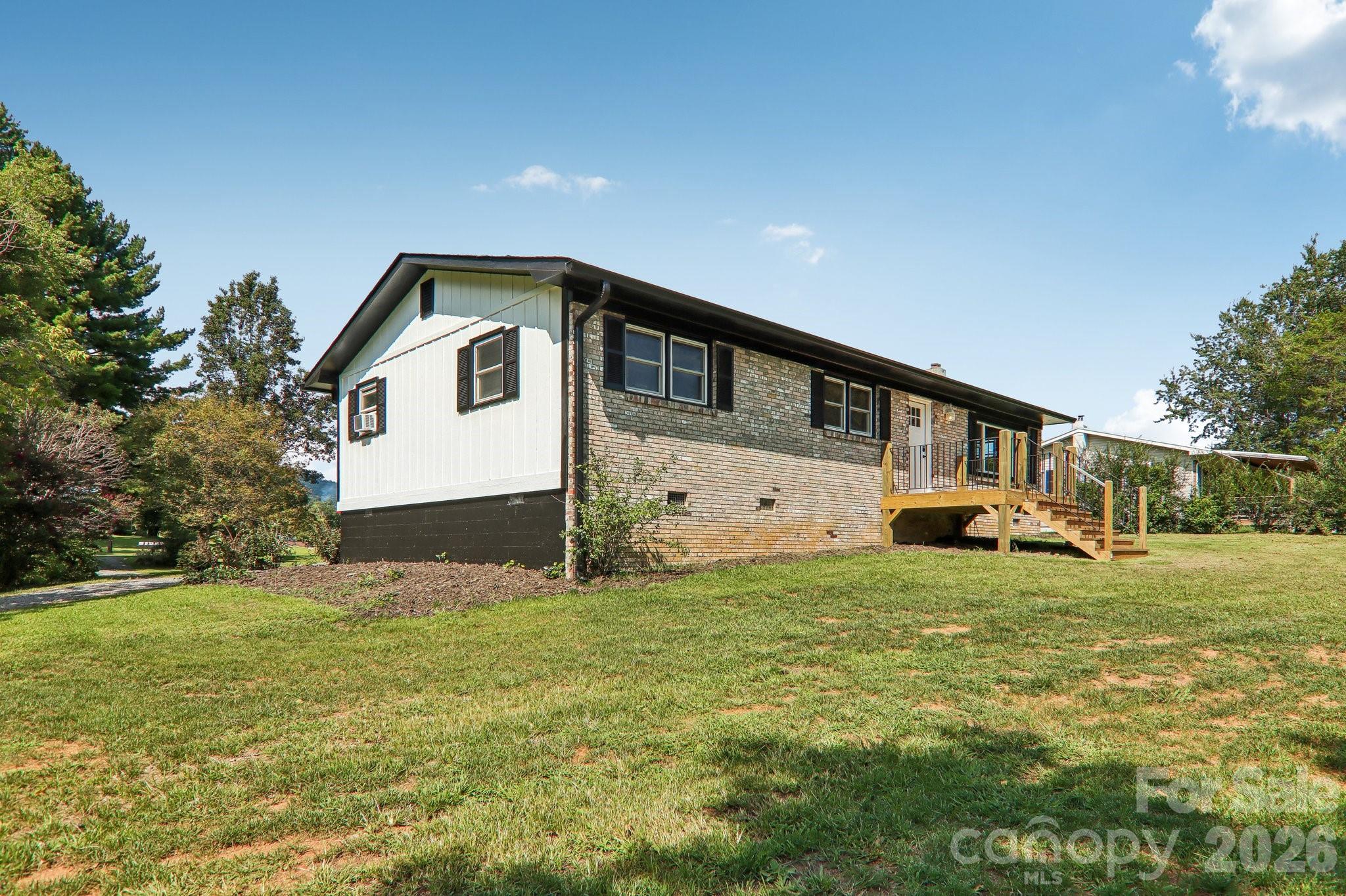120 Sonoma Road — Waynesville
