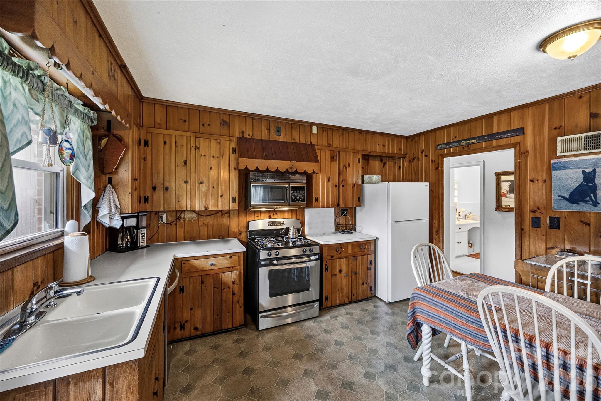 701 Home Trail — Gastonia