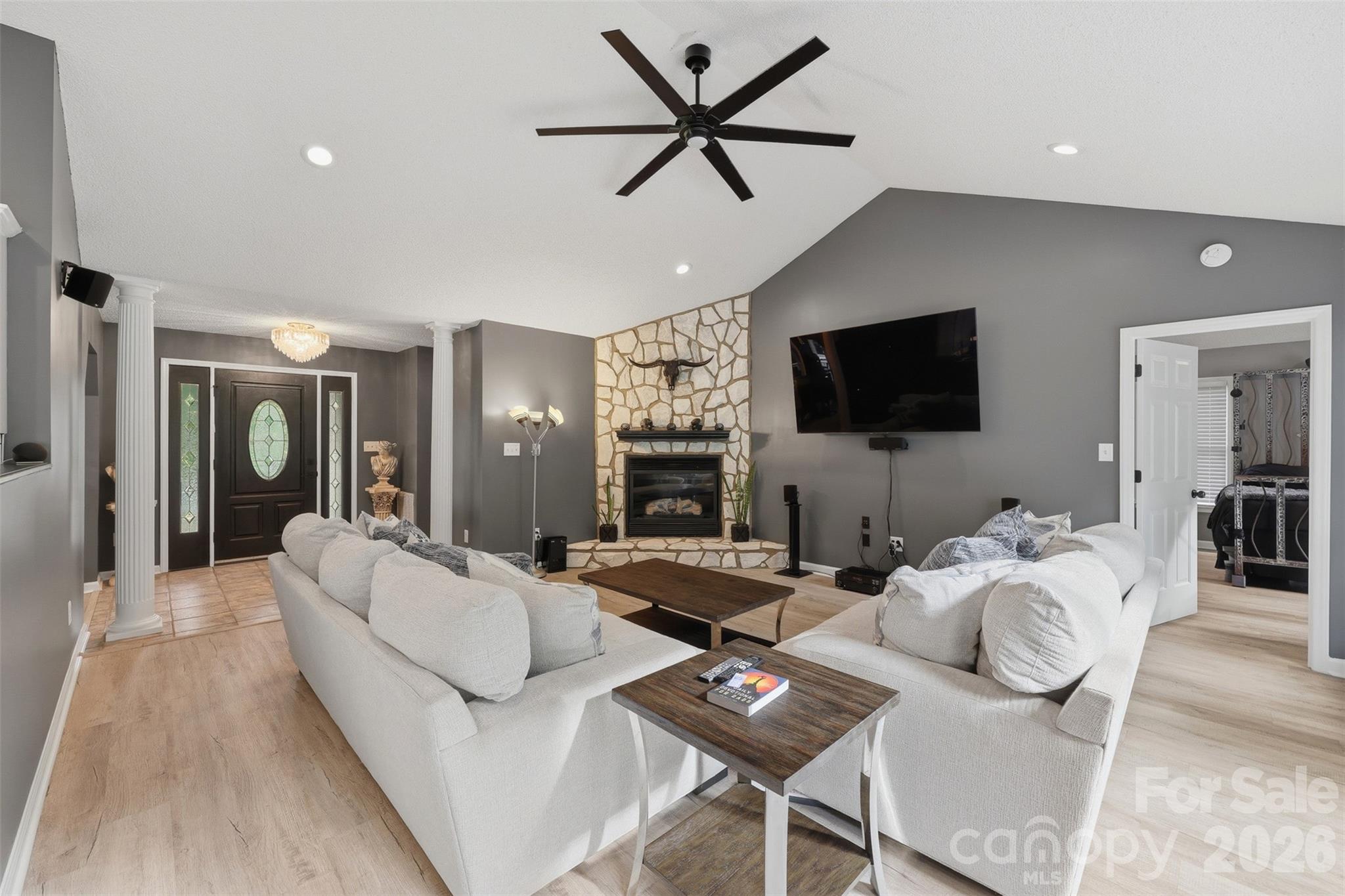 107 Shawnee Trail — Maiden