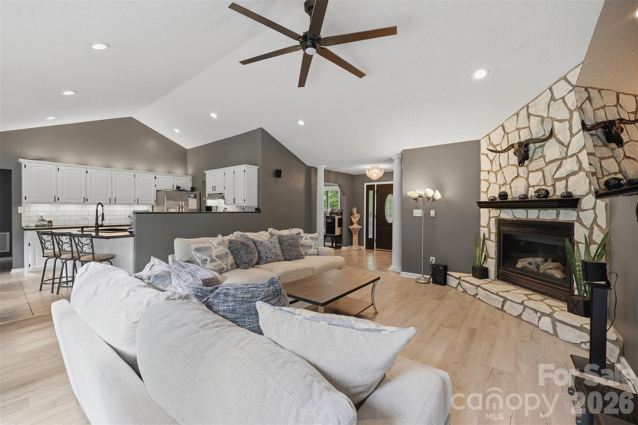 107 Shawnee Trail — Maiden