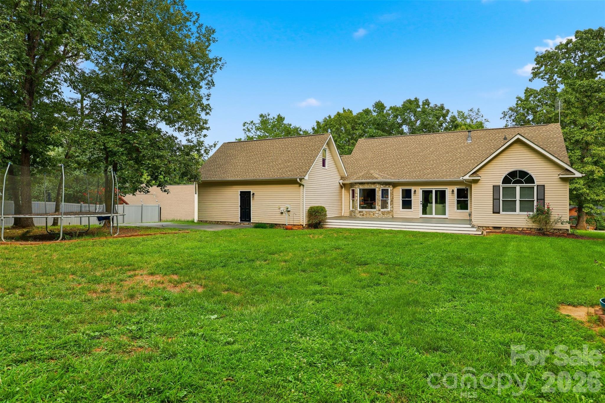 107 Shawnee Trail — Maiden