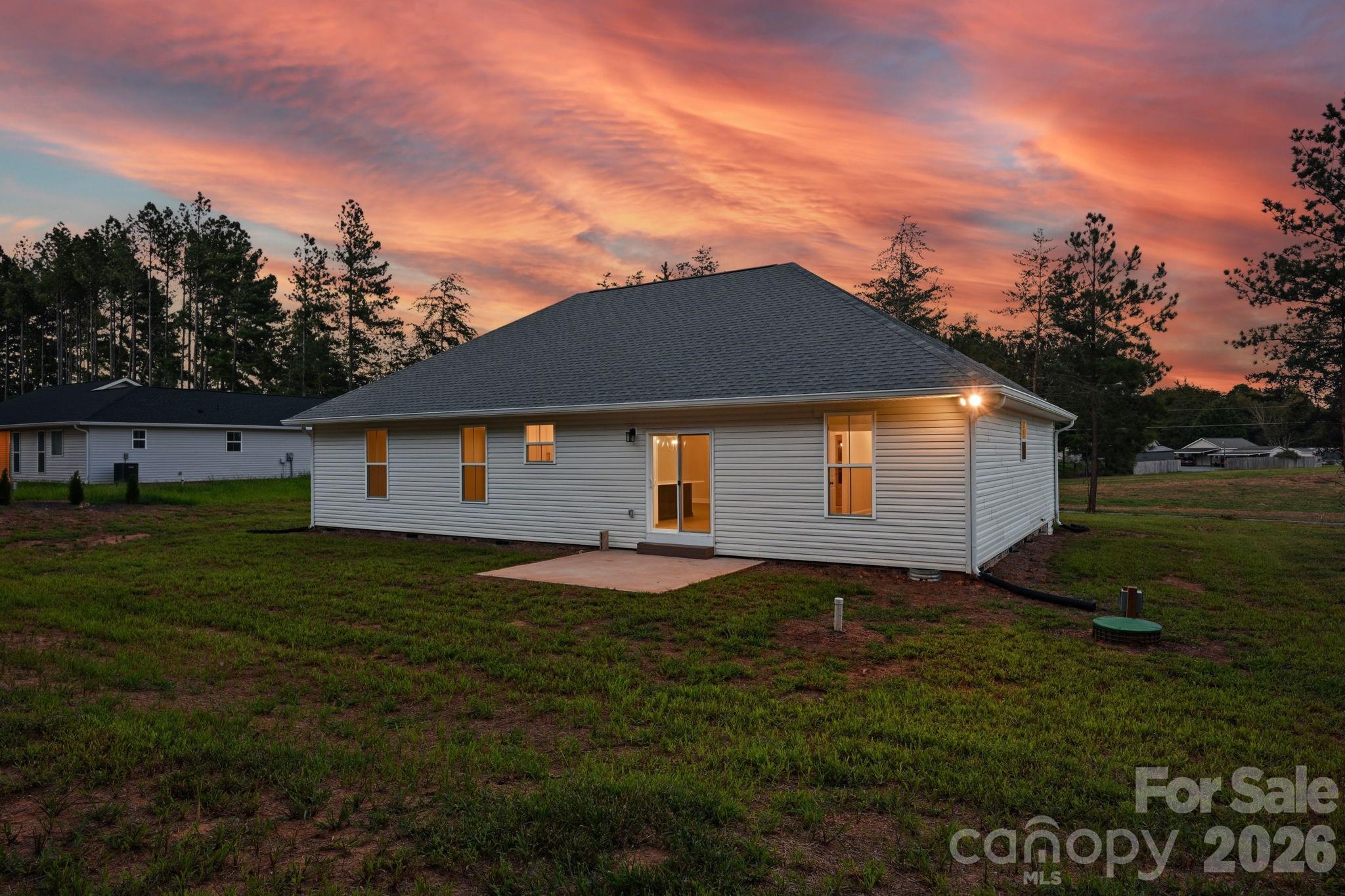 2271 Lee Lawing Road — Lincolnton