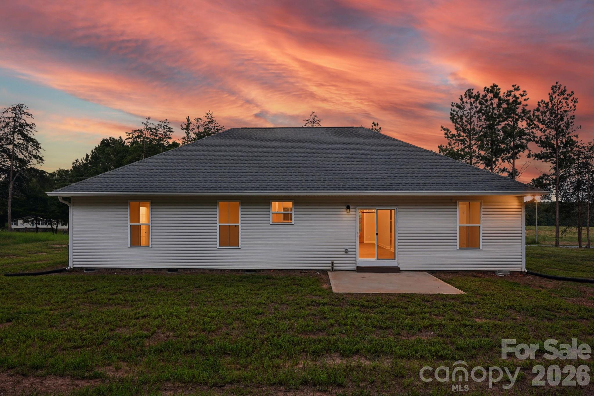 2271 Lee Lawing Road — Lincolnton