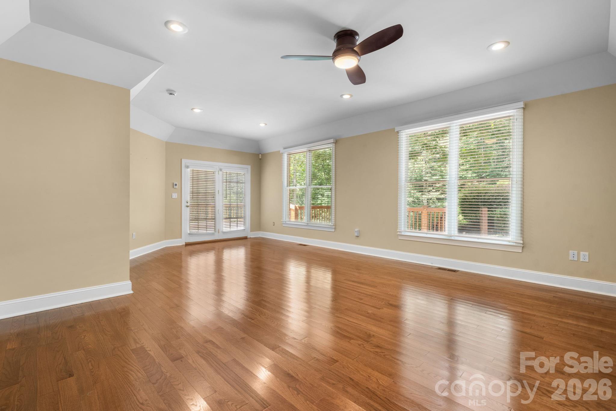 2752 Brittany Drive — Lenoir