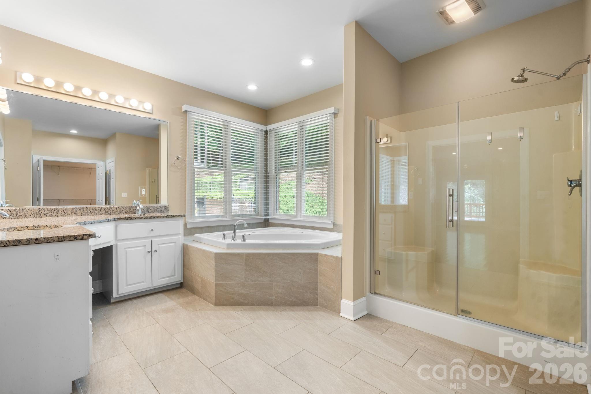 2752 Brittany Drive — Lenoir